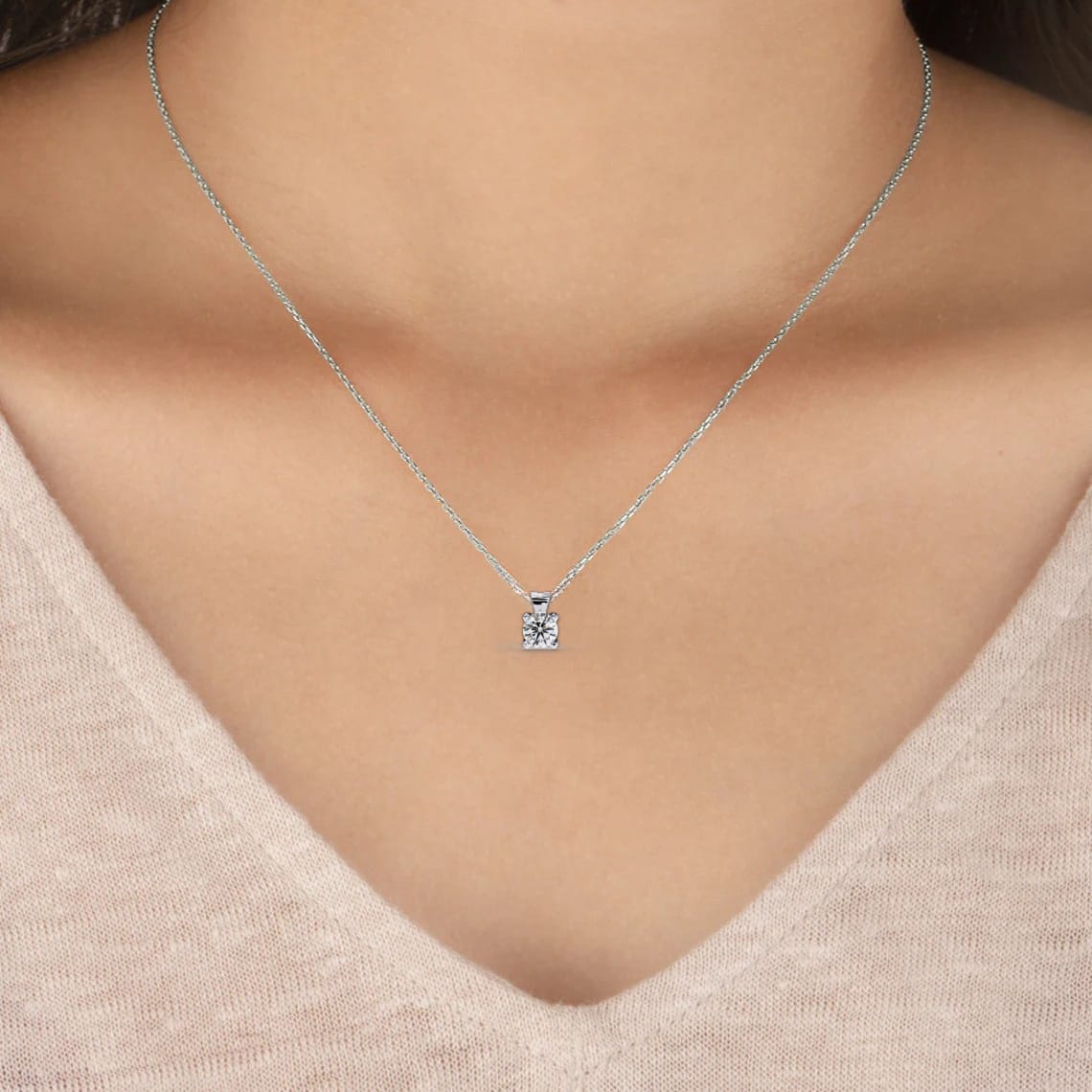 lgd solitaire pendant round stone (2.18ct) in 14k gold without chain